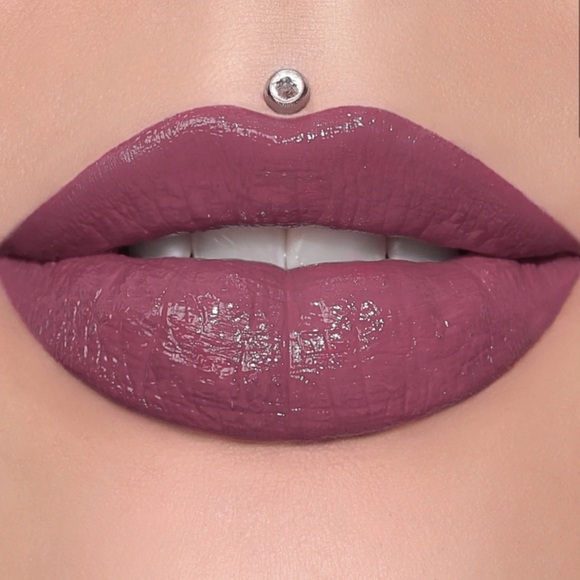 JEFFREE ⭐️ Star Supreme Gloss in Improper NIP - Picture 1 of 3